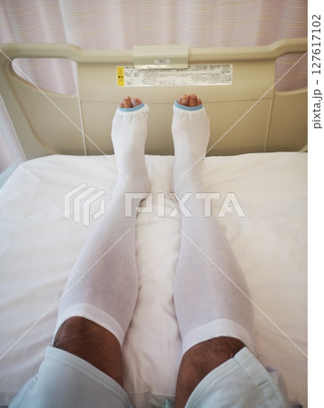 病室のベッド 病室のベッド 127617102