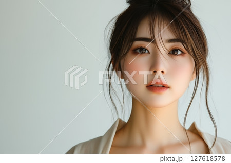 ナチュラル美肌日本人ヘアメイクスタイル 美人女性像を生成AIで表現（横写真） 127618578