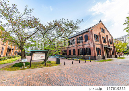 石川県金沢市　晴天の石川県立歴史博物館 127619283