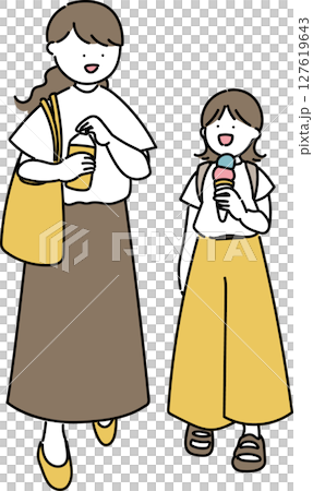 People enjoying summer_shopping 127619643