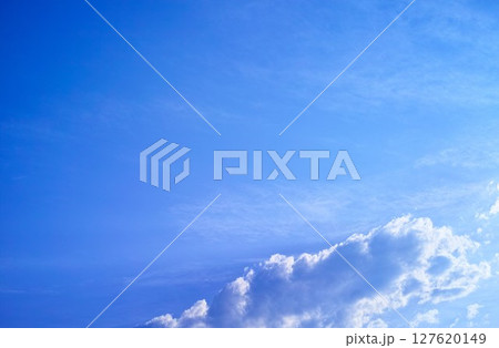 青空と雲イメージ 127620149