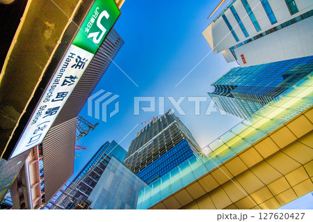 日本の東京都市景観 浜松町駅前の再開発。世界貿易センタービルディング新本館・ターミナル建設工事 日本の東京都市景観 浜松町駅前の再開発。世界貿易センタービルディング新本館・ターミナル建設工事 127620427