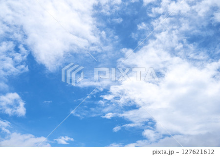 初夏の空 夏 青空 晴れ 6月 【神奈川県 秦野市】 初夏の空 夏 青空 晴れ 6月 【神奈川県 秦野市】 127621612
