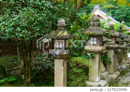 日本の京都にある石清水八幡宮の美しい風景 日本の京都にある石清水八幡宮の美しい風景 127622040