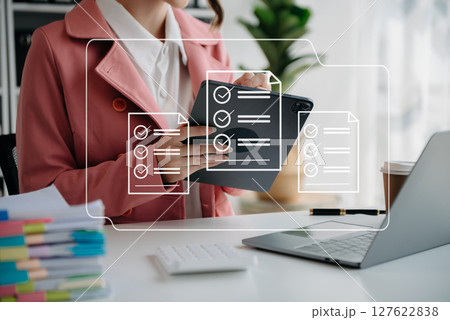 Online business contract Electronic signature, e-signing, digital document management, paperless office, business hand working Online business contract Electronic signature, e-signing, digital document management, paperless office, business hand working 127622838
