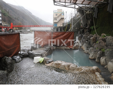 天ヶ瀬温泉露天風呂　薬師湯　大分県日田市天瀬町湯山 127626195