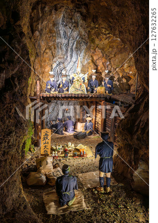 佐渡金山　宗太夫坑（江戸金山絵巻コース）間歩開きの祝い 127632265