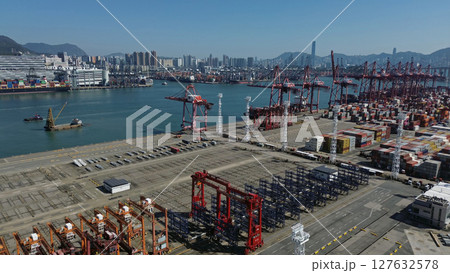 Shipping port with colorful containers 127632578