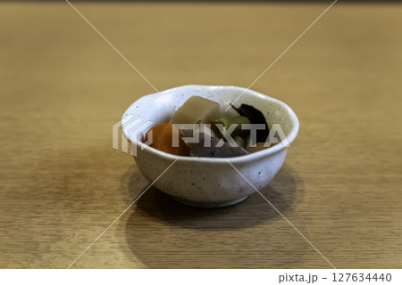 お寿司屋の煮物 127634440