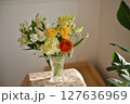花瓶の花 127636969
