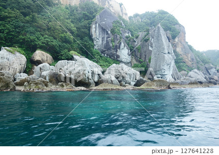 仏ヶ浦港の一ツ仏(青森県下北郡佐井村) 127641228