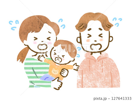 赤ちゃんを抱っこするお母さんとお父さんの家族イラスト（泣いた顔・上半身） 127641333