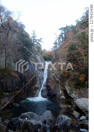 御岳昇仙峡、仙娥滝 (甲府市) 127642498