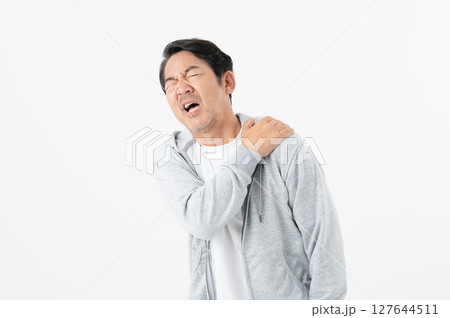 肩こり　ミドルの男性 127644511