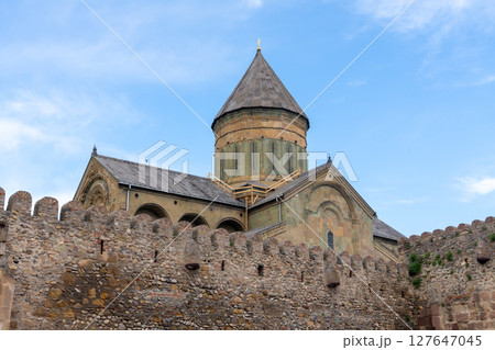 Svetitskhoveli Cathedral built in the 11th century in the city of Mtskheta. Religion 127647045