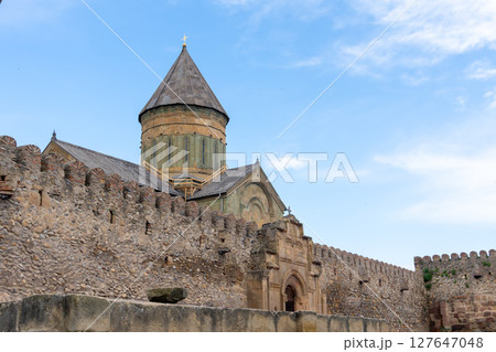 Svetitskhoveli Cathedral built in the 11th century in the city of Mtskheta. Religion 127647048