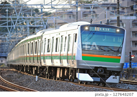 東海道本線　真鶴　JR東日本　E233系3000番台　E-59編成（国府津） 127648207