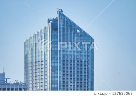 都市の風景　高層ビル　イメージ　東京都千代田区 127653068