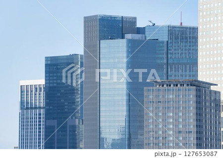 都市の風景　高層ビル　イメージ　東京都千代田区 127653087