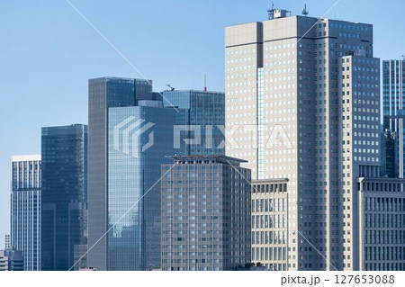 都市の風景　高層ビル　イメージ　東京都千代田区 127653088