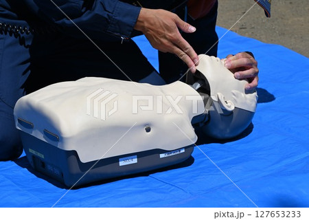 人命救助訓練・AEDの講習 127653233