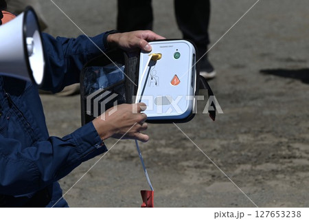 人命救助訓練・AEDの講習 127653238