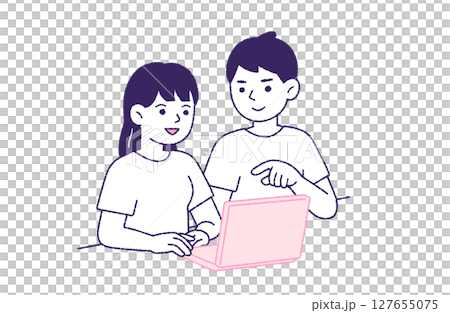 パソコンに向かう若い夫婦 127655075