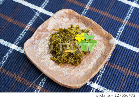 カタバミ酢味噌和え 127656472
