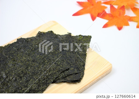 ご飯が進む味付け海苔 127660614