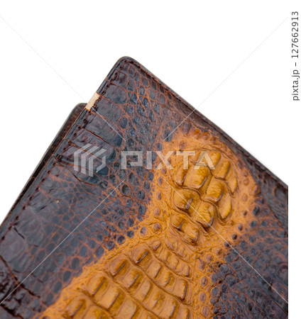 Men's crocodile folding wallet. 127662913