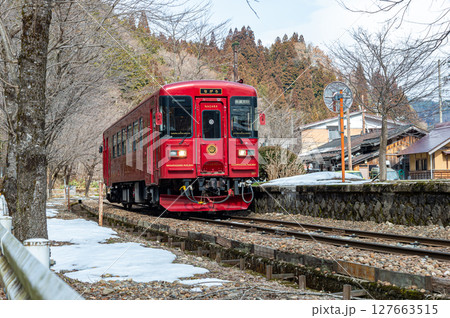 長良川鉄道 観光列車「ながら」 長良川鉄道 観光列車「ながら」 127663515