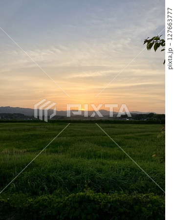 福島県の夕日 127663777