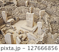 トルコの古代遺跡　ギョベクリ・テペ 127666856
