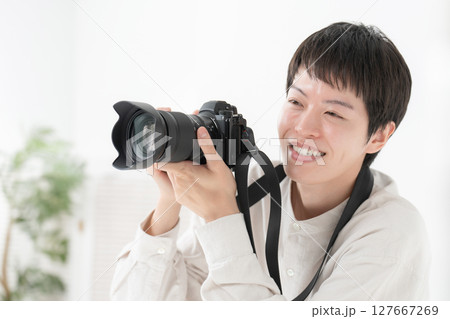 フォトグラファー 撮影 スタジオ フォトグラファー 撮影 スタジオ 127667269