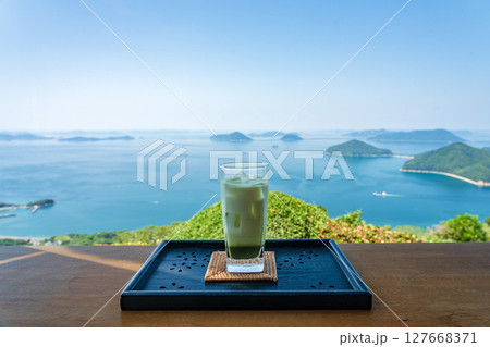 紫雲出山山頂のカフェからの景色 127668371