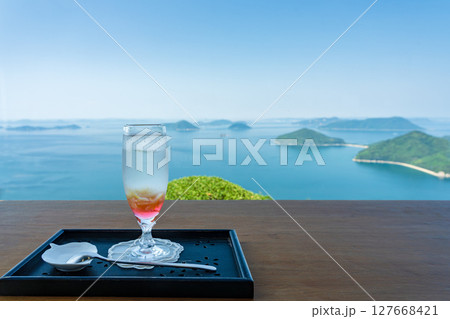 紫雲出山山頂のカフェからの景色 127668421