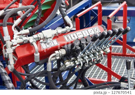 Hydraulic control levers 127670541