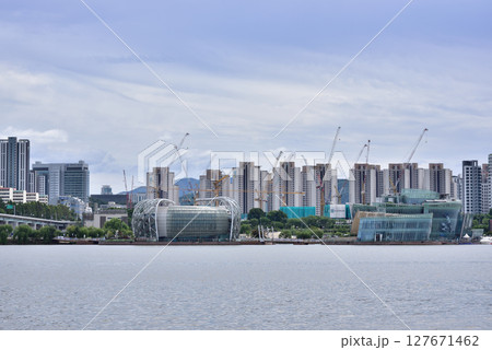 View of Han river Hangang and urban cityscape of Seoul, capital of South Korea View of Han river Hangang and urban cityscape of Seoul, capital of South Korea 127671462