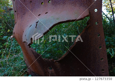 戦艦 三笠 砲弾跡 諏訪公園 戦艦 三笠 砲弾跡 諏訪公園 127673350