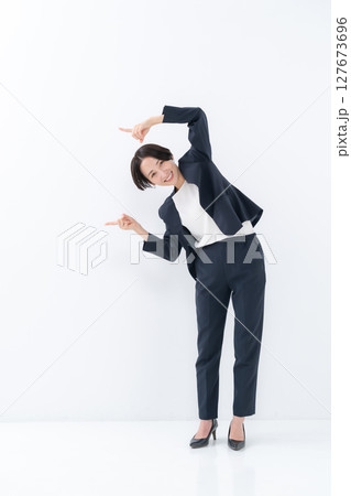 女性 ビジネス 女性 ビジネス 127673696