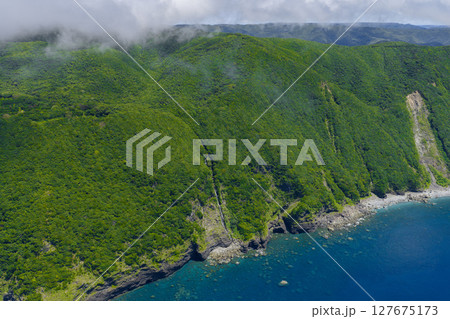 フウチブルの滝 - 奄美大島にある九州一の高低差の滝 127675173