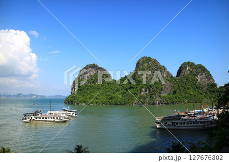 ベトナム ハロン湾の情景 ベトナム ハロン湾の情景 127676802