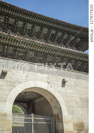 東大門（興仁之門）-縦 127677620