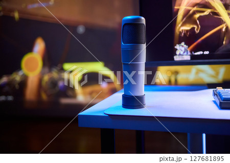 A Modern Microphone Setup for Streaming and Recording Sessions that Enhance Audio Quality A Modern Microphone Setup for Streaming and Recording Sessions that Enhance Audio Quality 127681895