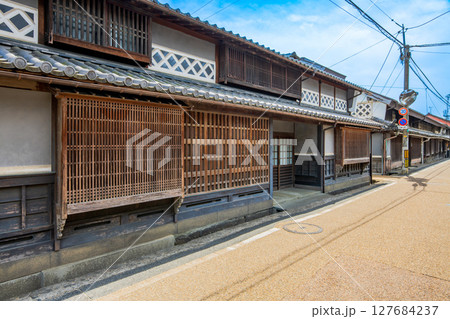 岡山県　津山市　城東地区の町並み 127684237