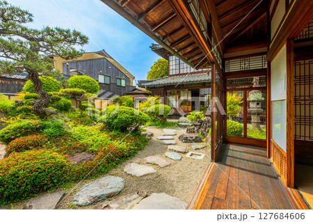 岡山県　津山市　城東地区　旧梶村家住宅 127684606