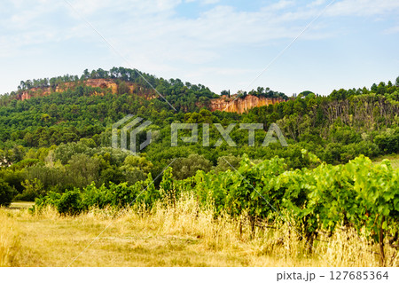 Red rocks in Roussillon, Provence France Red rocks in Roussillon, Provence France 127685364