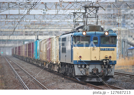 東海道本線 平塚 JR貨物 EF64-1012(愛知) 東海道本線 平塚 JR貨物 EF64-1012(愛知) 127687213