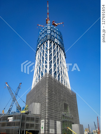 東京　墨田区　建設中の東京スカイツリータウン　2009年10月 127691654