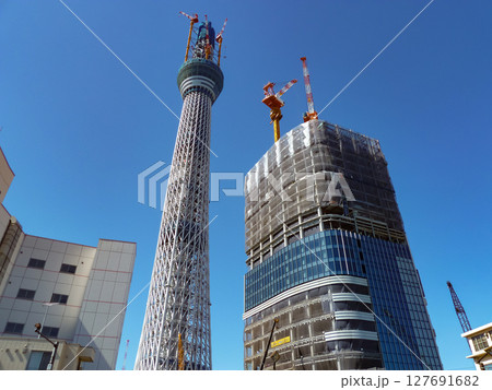 東京 墨田区 建設中の東京スカイツリータウン 2010年10月 東京 墨田区 建設中の東京スカイツリータウン 2010年10月 127691682